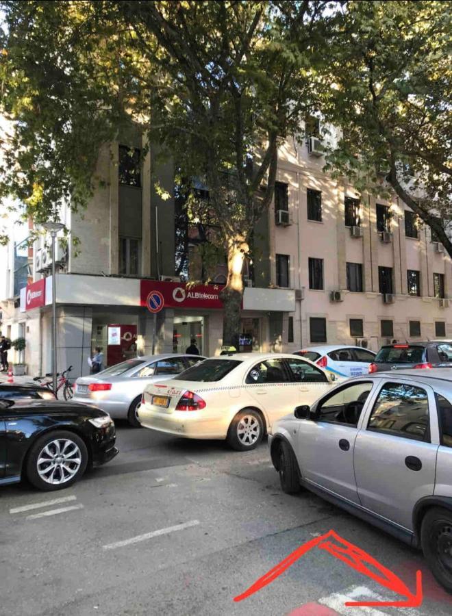 Nice Central Apartment In Tirana City Exterior photo